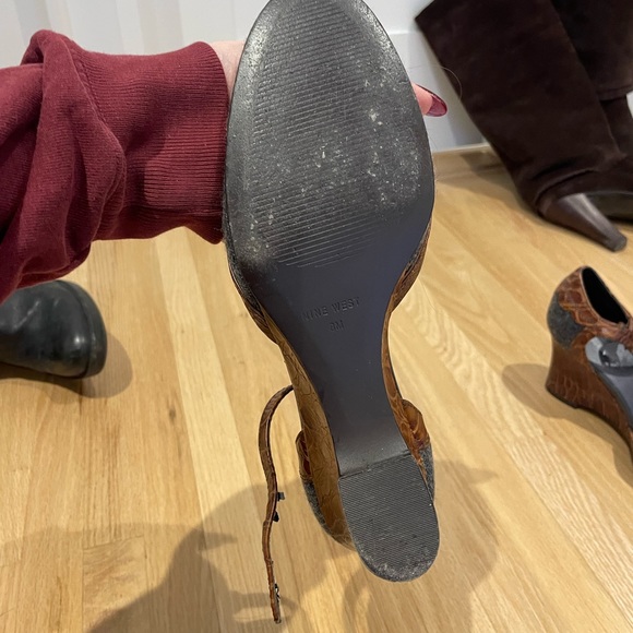 nine west wedge - Picture 4 of 4